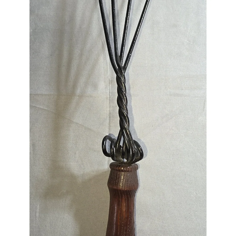 Primitive Antique 30
